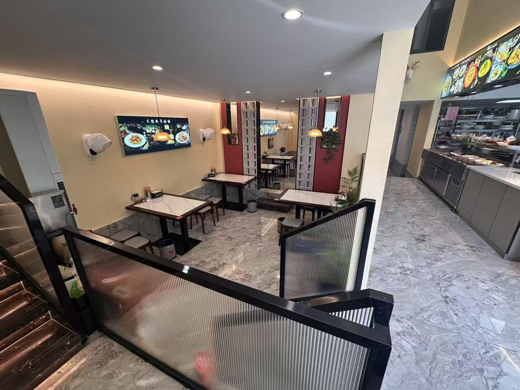 萧县翡翠城三期东门170平餐饮店