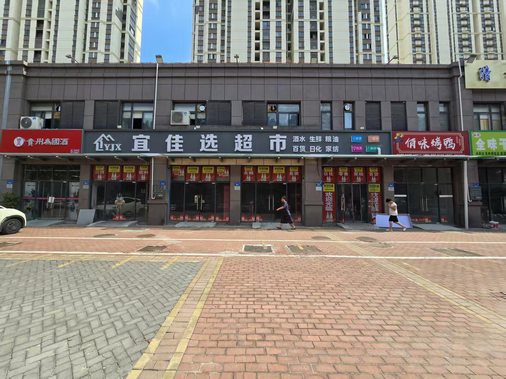 银通苑三期北门多处沿街门面招商