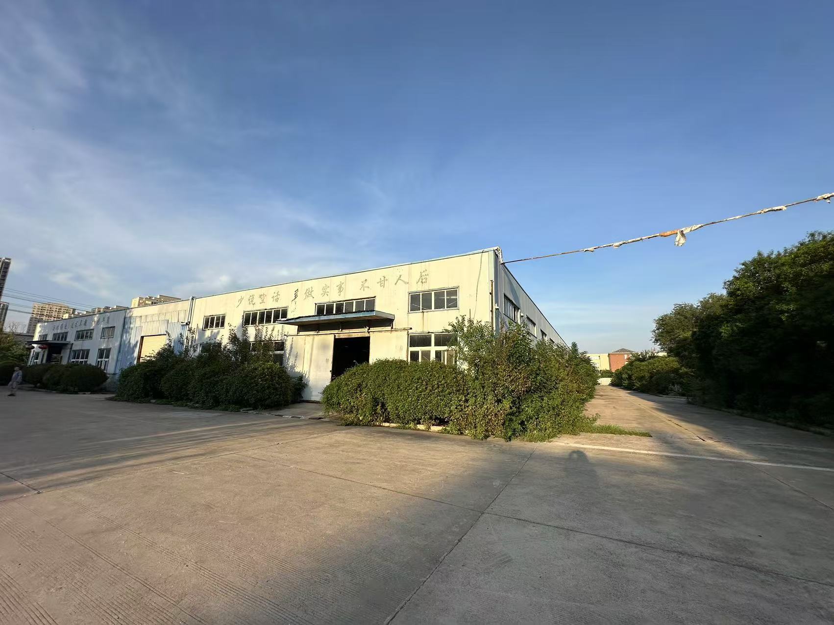 金泰路与金江二路3000平厂房