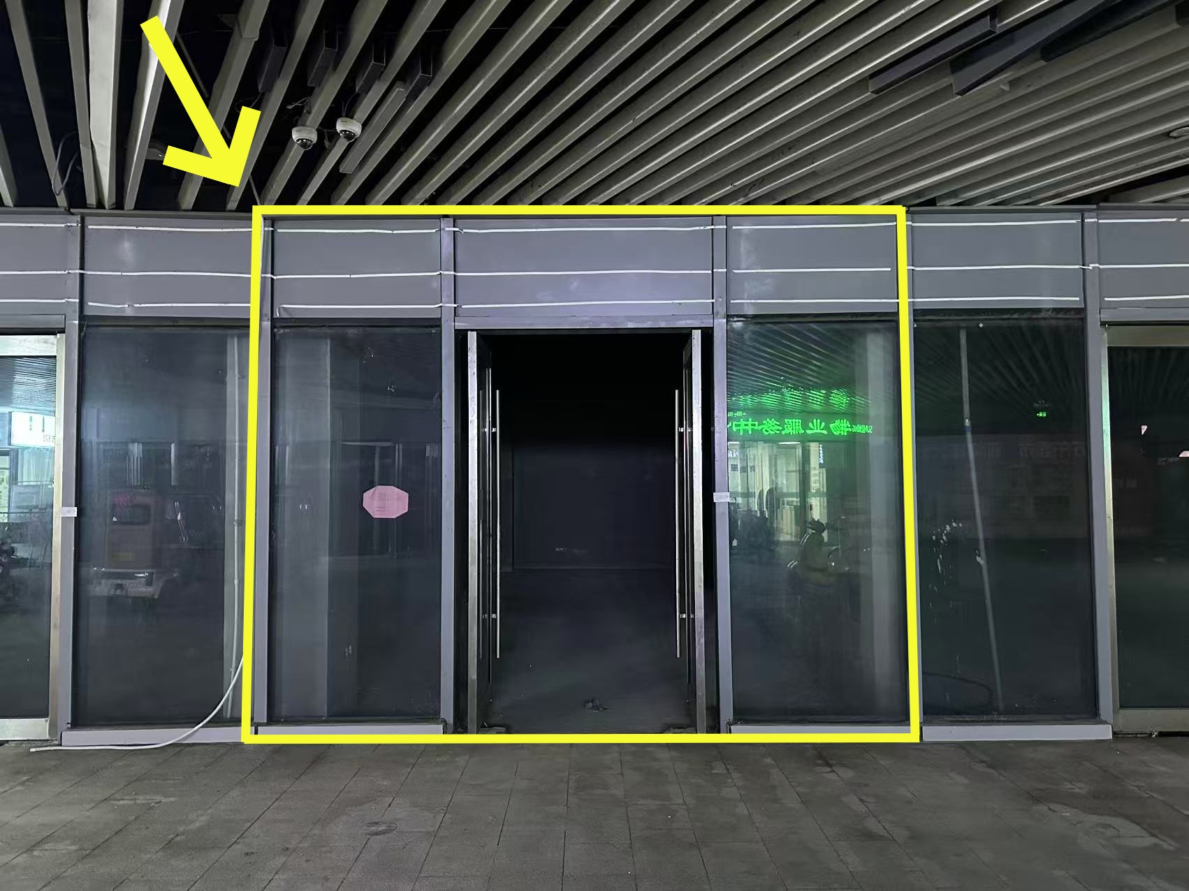 苏宁负一楼50平出租