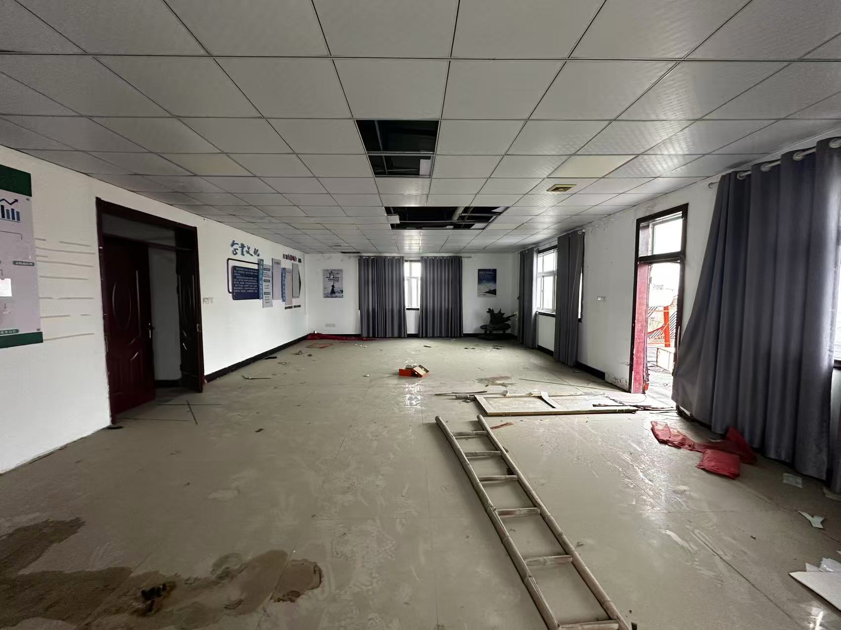 事故组对面院内100平出租