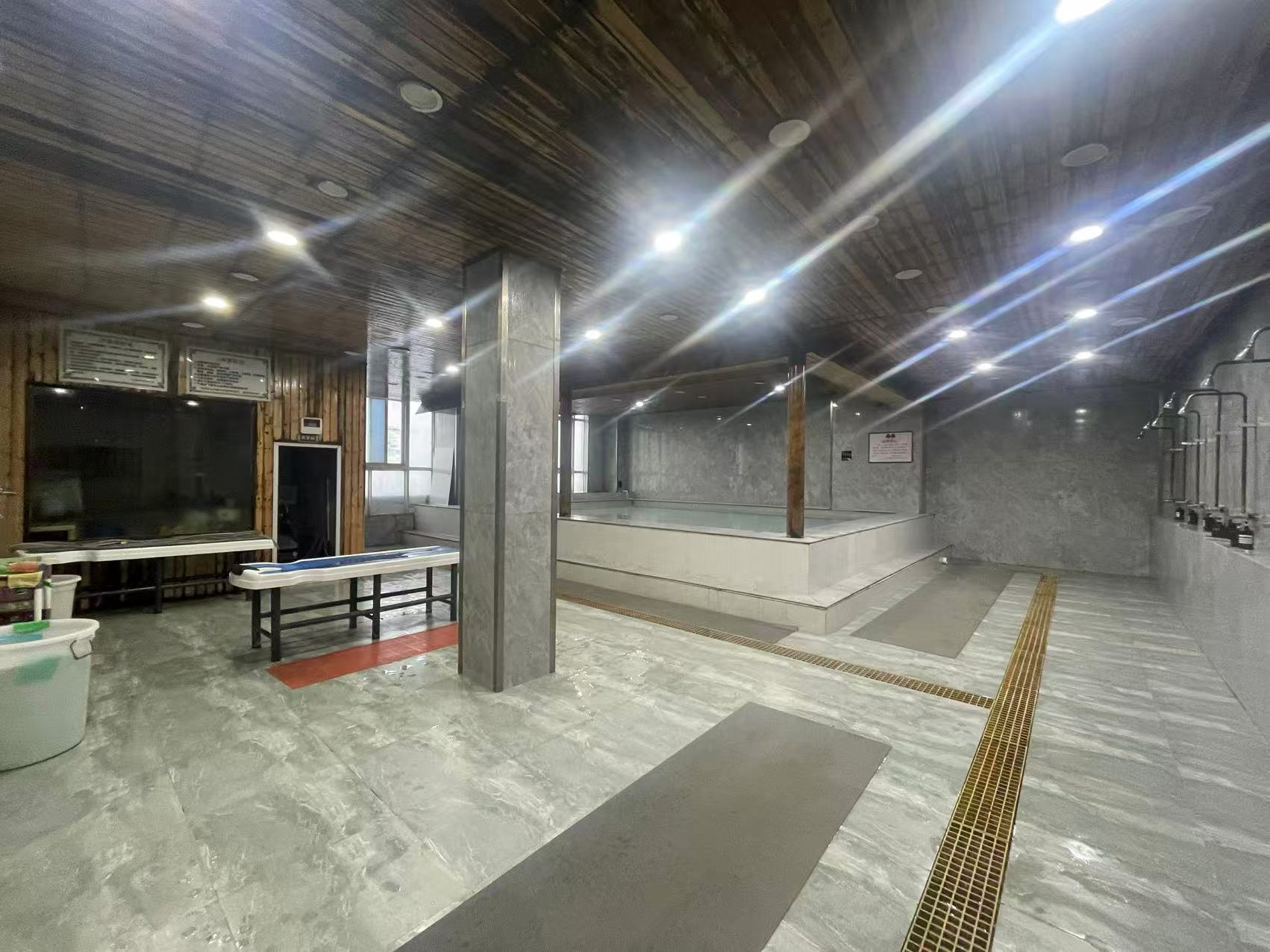 南翔恒泰1600平方 足浴店